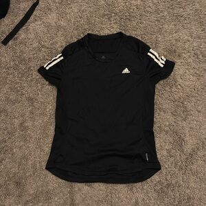 Black active wear top